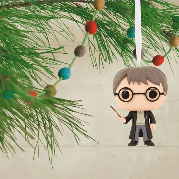 Hallmark Harry Potter Funko Pop! Resin Christmas Ornament 2.75” - Picture 3 of 7